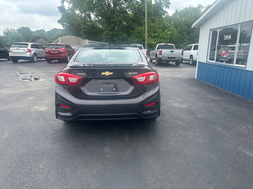 2016 Chevrolet Cruze Image 3