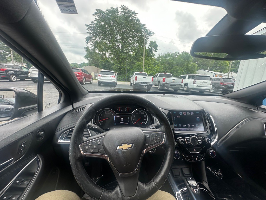 2016 Chevrolet Cruze Image 17