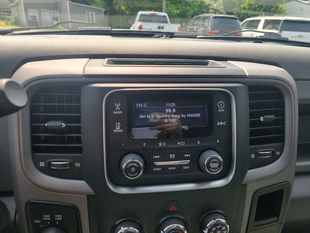 2014 RAM 1500 Image 26