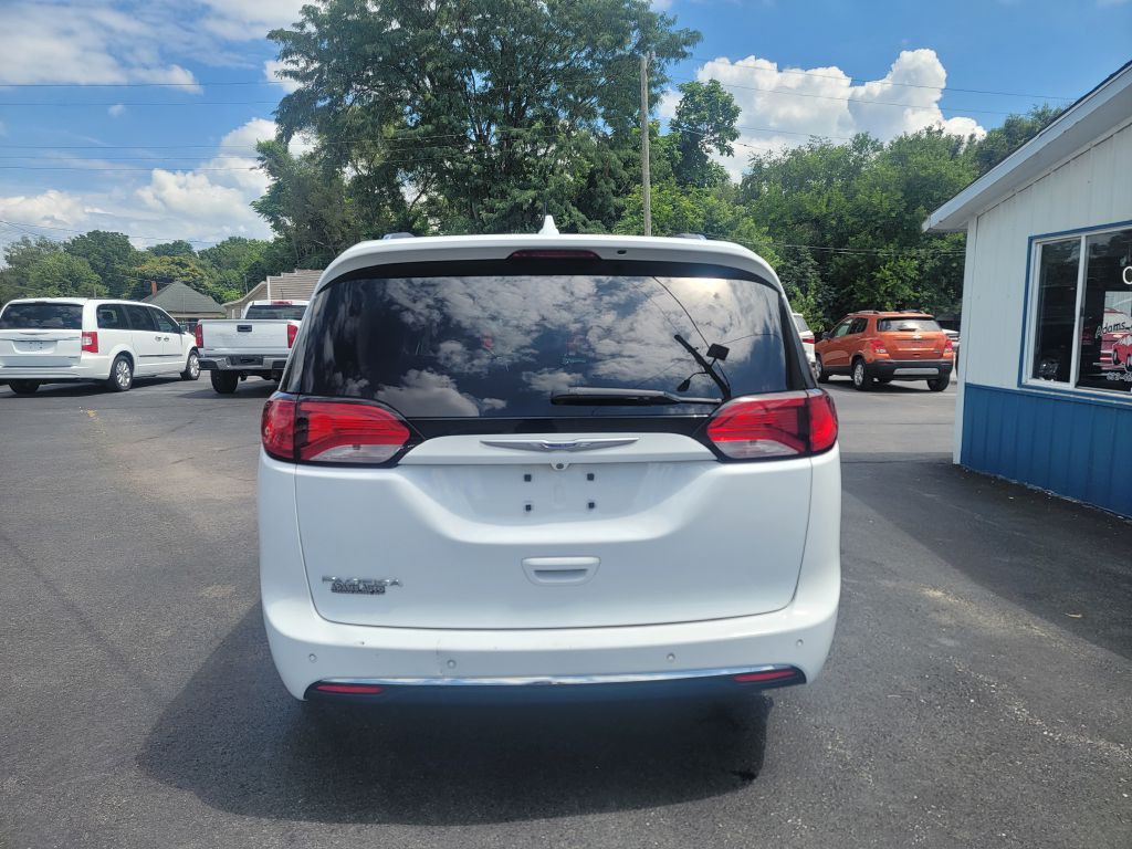 2019 Chrysler Pacifica Image 6