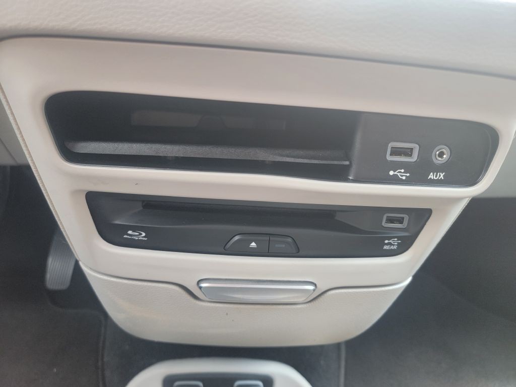 2019 Chrysler Pacifica Image 25