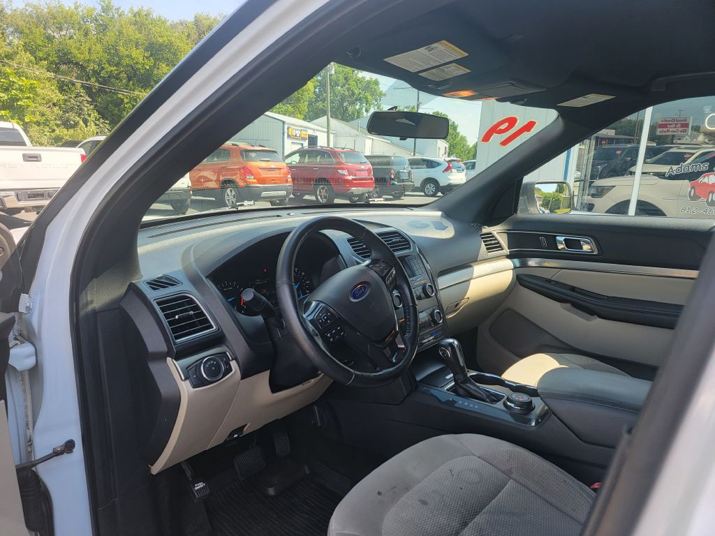 2019 Ford Explorer Image 16