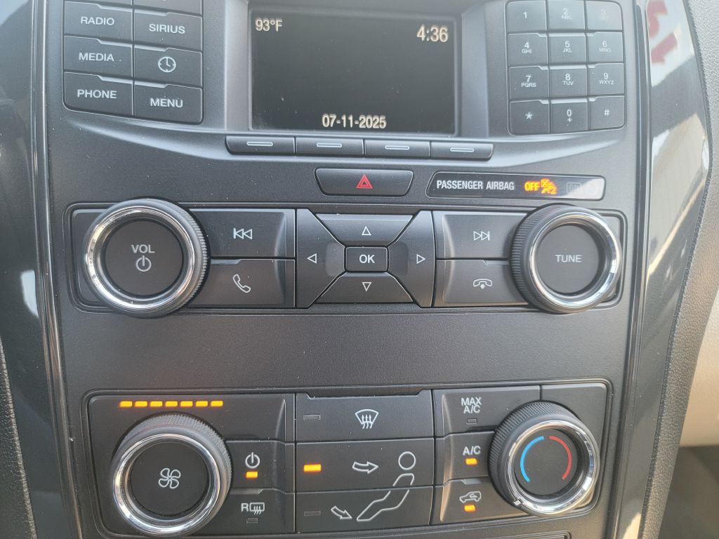2019 Ford Explorer Image 22