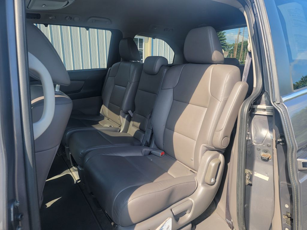 2015 Honda Odyssey Image 11
