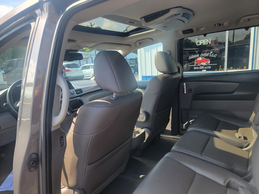 2015 Honda Odyssey Image 13