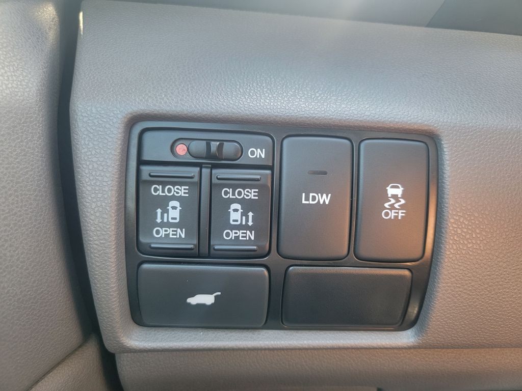 2015 Honda Odyssey Image 22
