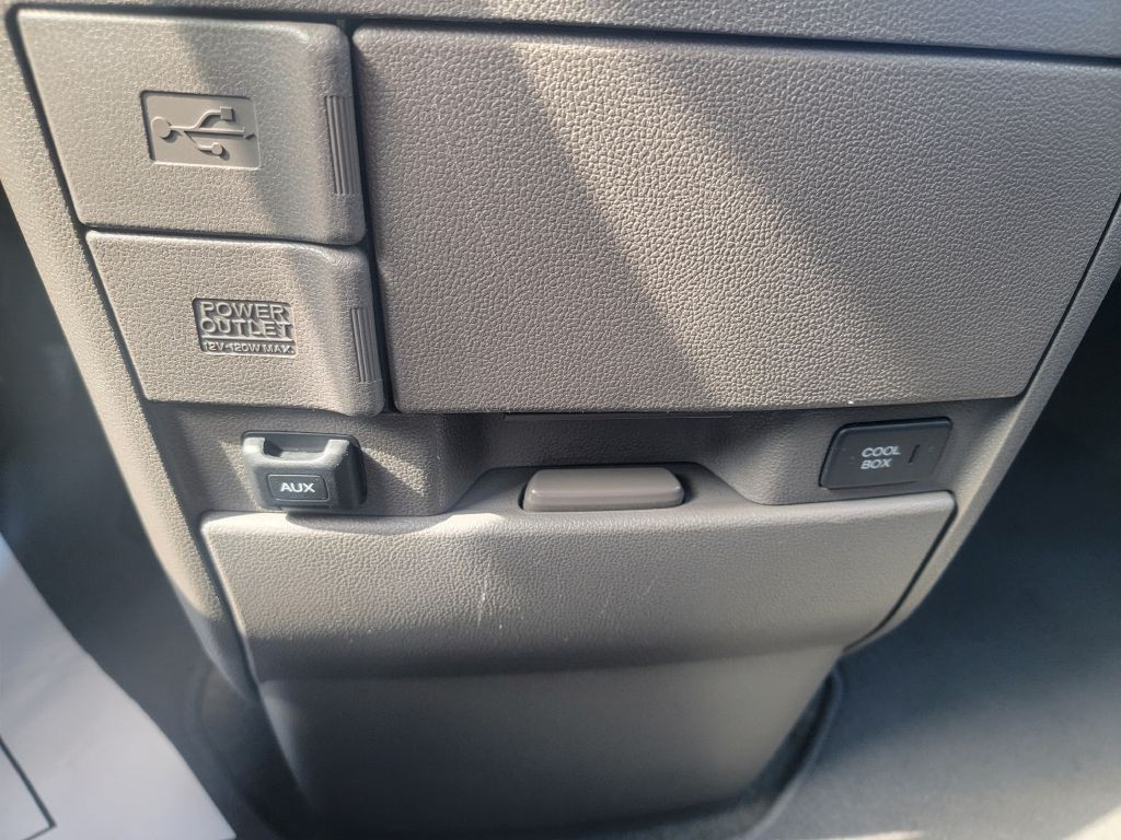 2015 Honda Odyssey Image 31