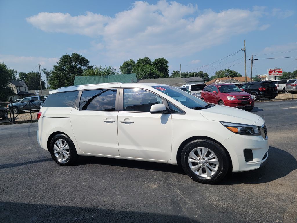 2016 Kia Sedona Image 3