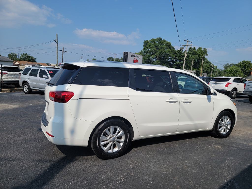 2016 Kia Sedona Image 4