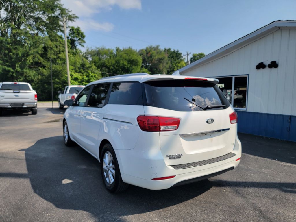 2016 Kia Sedona Image 7