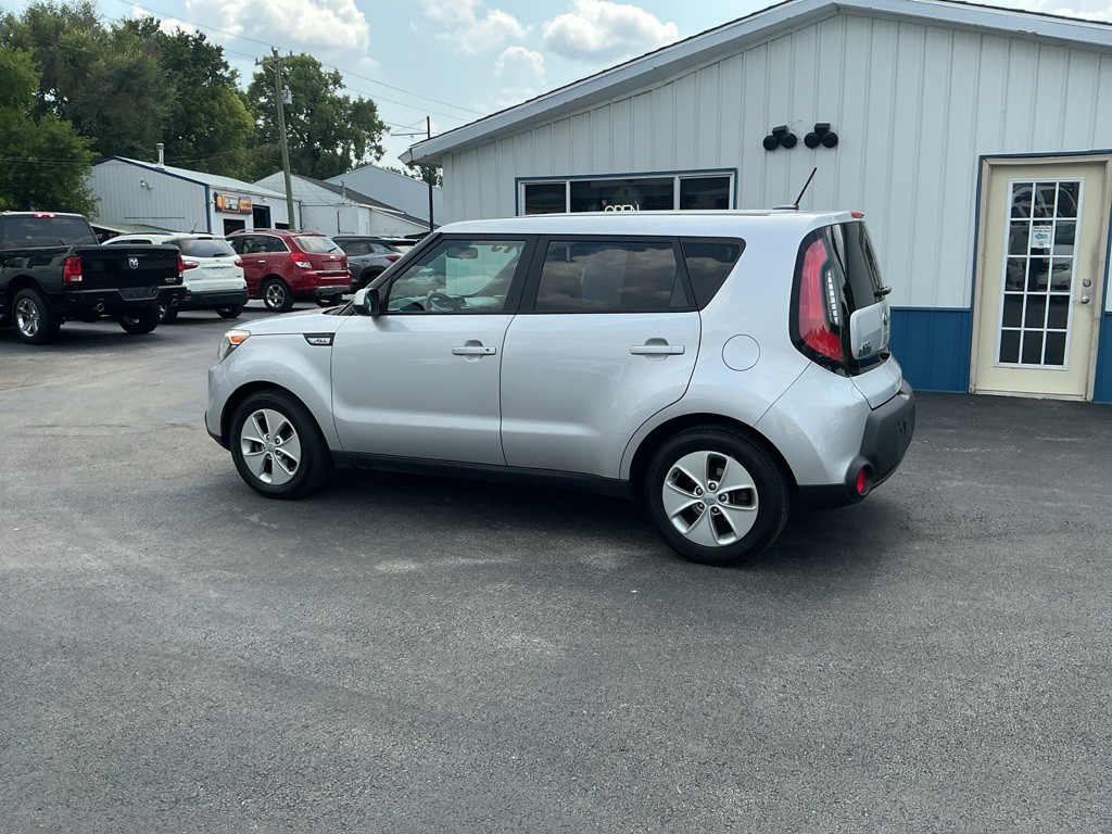 2015 Kia Soul Image 2
