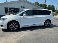 Image for 2017 Chrysler Pacifica Limited ID: 6751000
