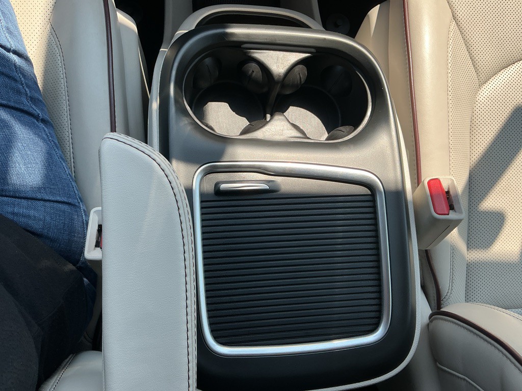 2017 Chrysler Pacifica Image 23