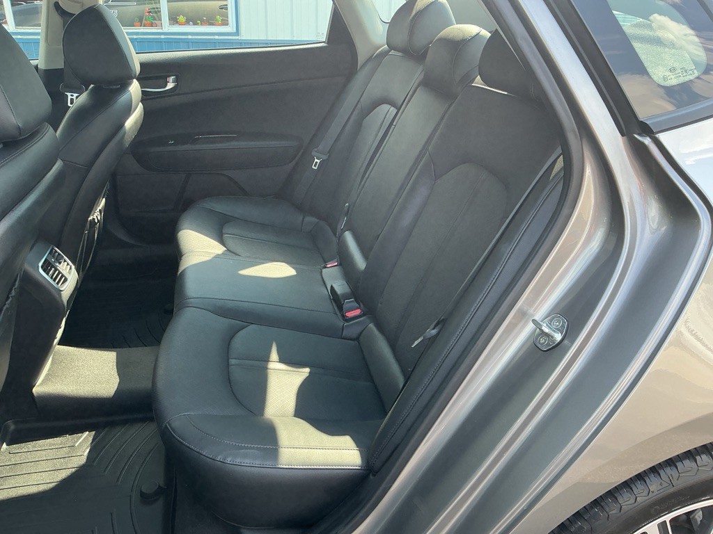 2019 Kia Optima Image 12