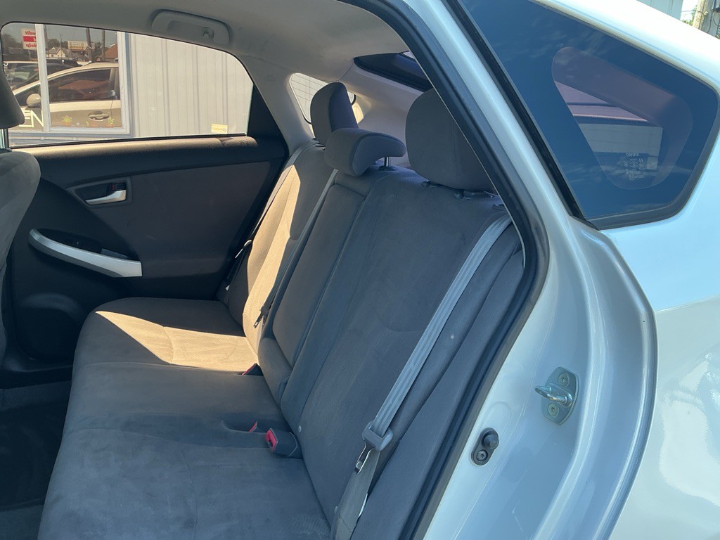 2013 Toyota Prius Image 12