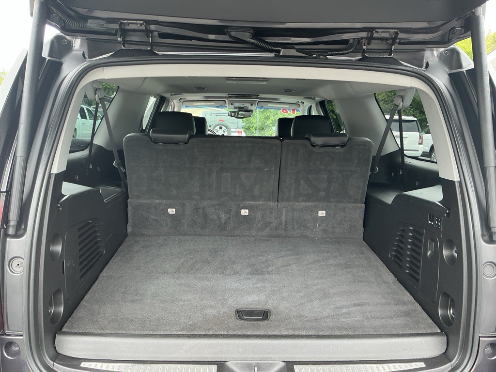2018 Chevrolet Suburban Image 17