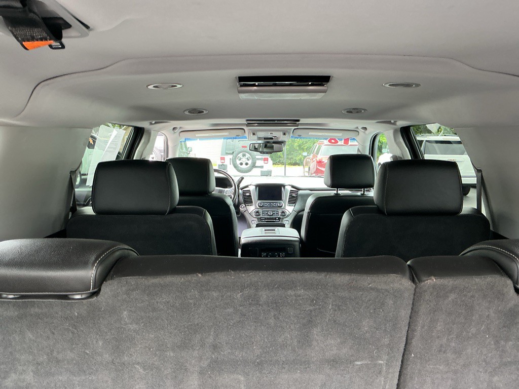 2018 Chevrolet Suburban Image 18