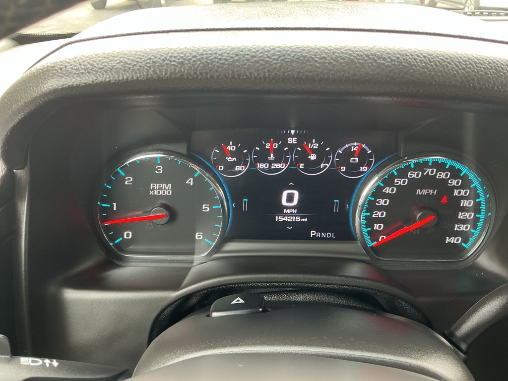 2018 Chevrolet Suburban Image 24