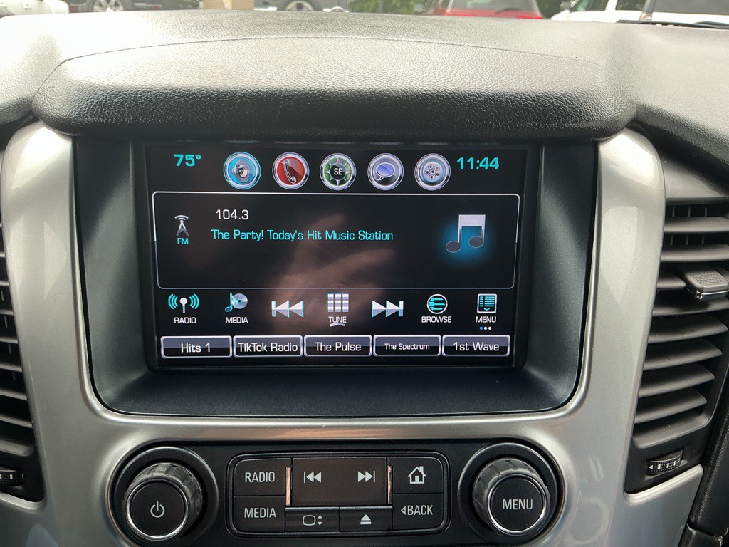 2018 Chevrolet Suburban Image 25