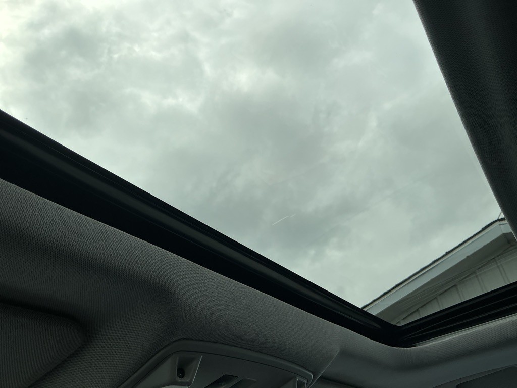 2018 Chevrolet Suburban Image 36