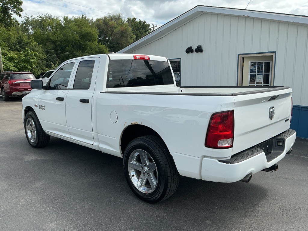 2013 RAM 1500 Image 2