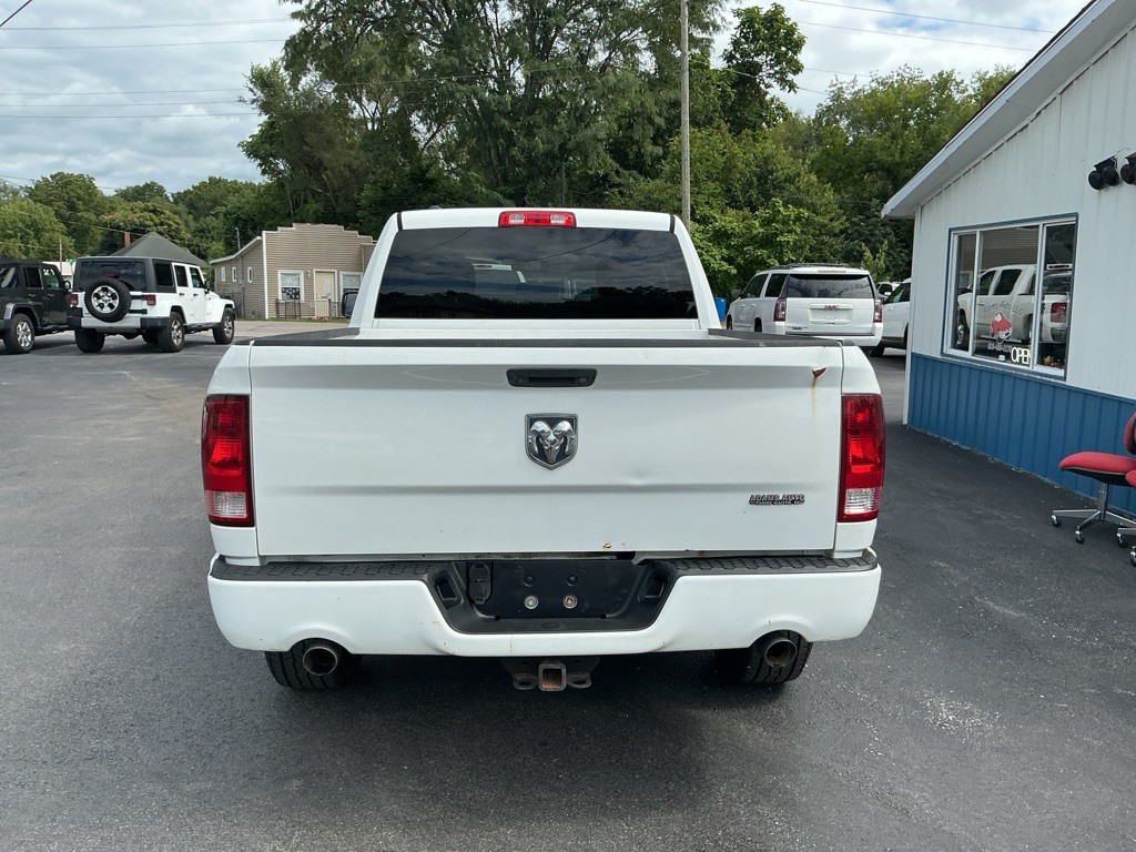 2013 RAM 1500 Image 3