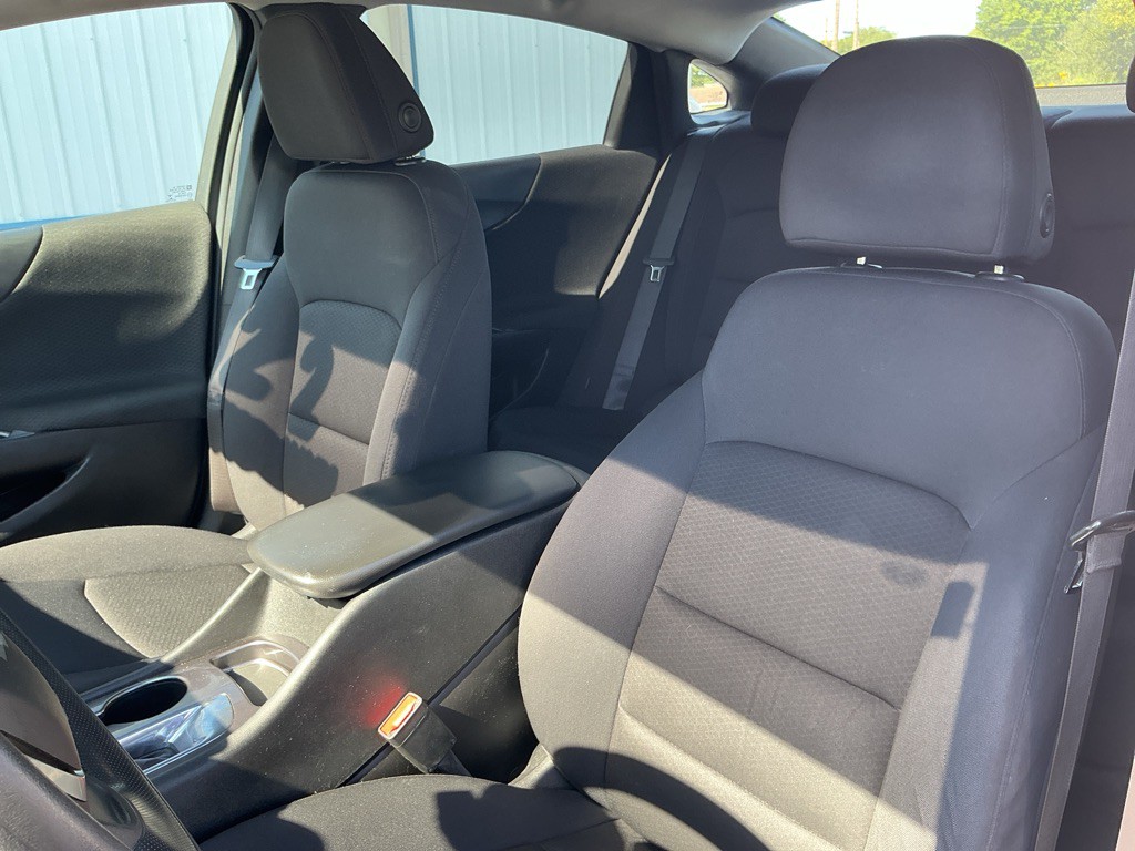 2022 Chevrolet Malibu Image 9