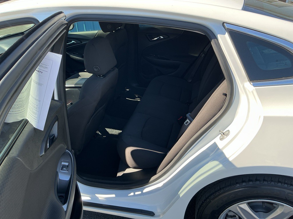 2022 Chevrolet Malibu Image 10