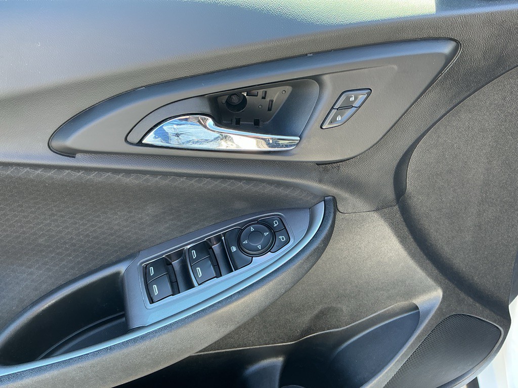 2022 Chevrolet Malibu Image 14