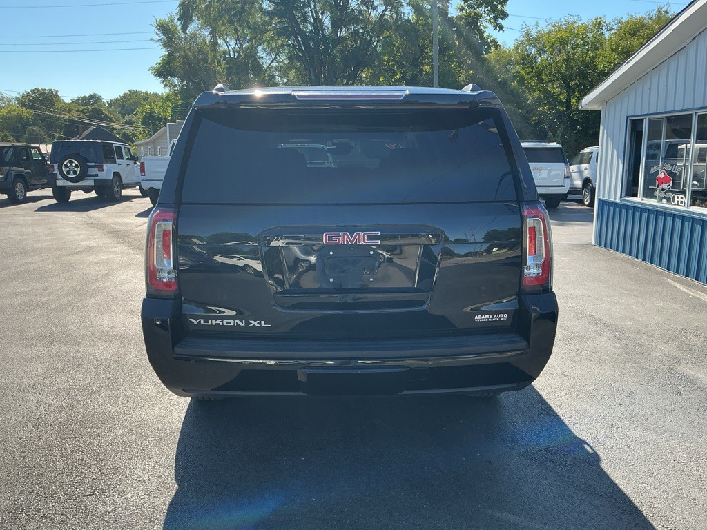 2019 GMC Yukon Image 3