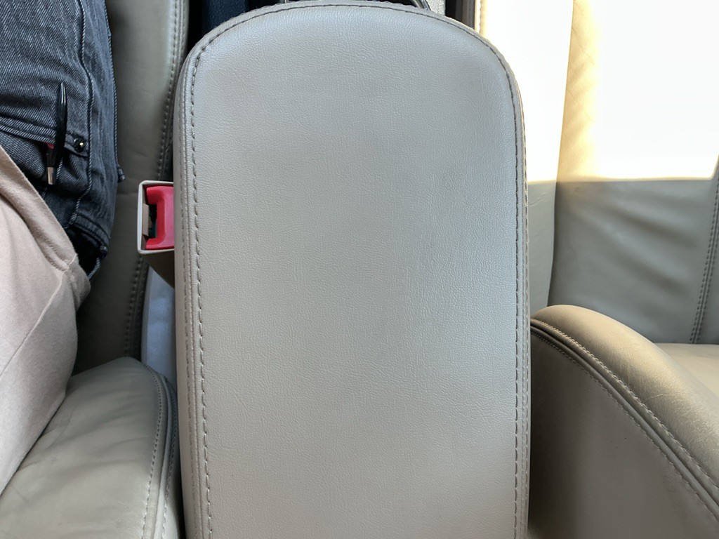 2013 Chrysler 200 Image 24