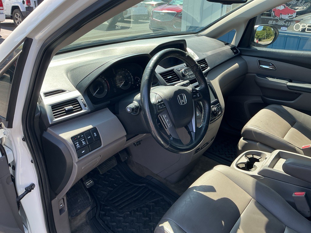 2014 Honda Odyssey Image 8