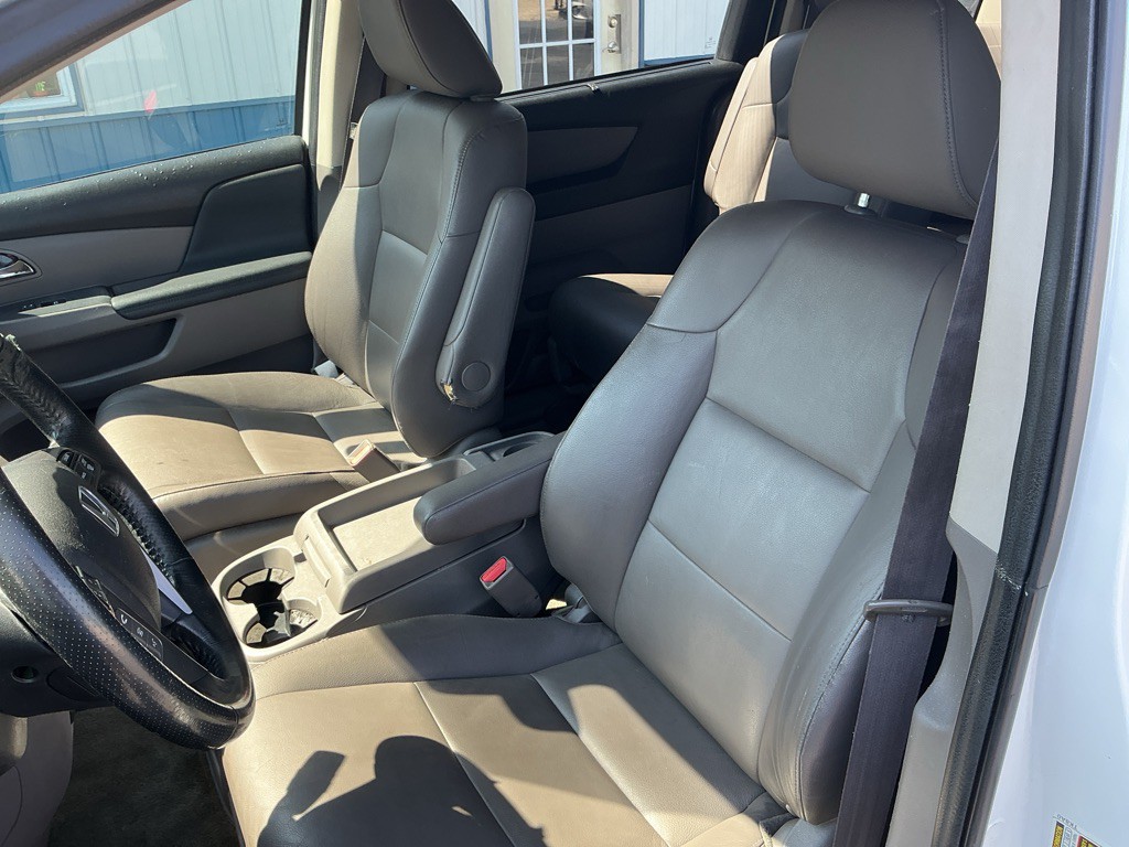 2014 Honda Odyssey Image 9