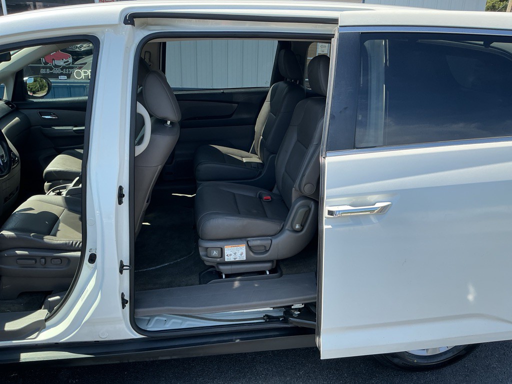2014 Honda Odyssey Image 10
