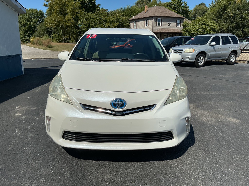 2013 Toyota Prius Image 6
