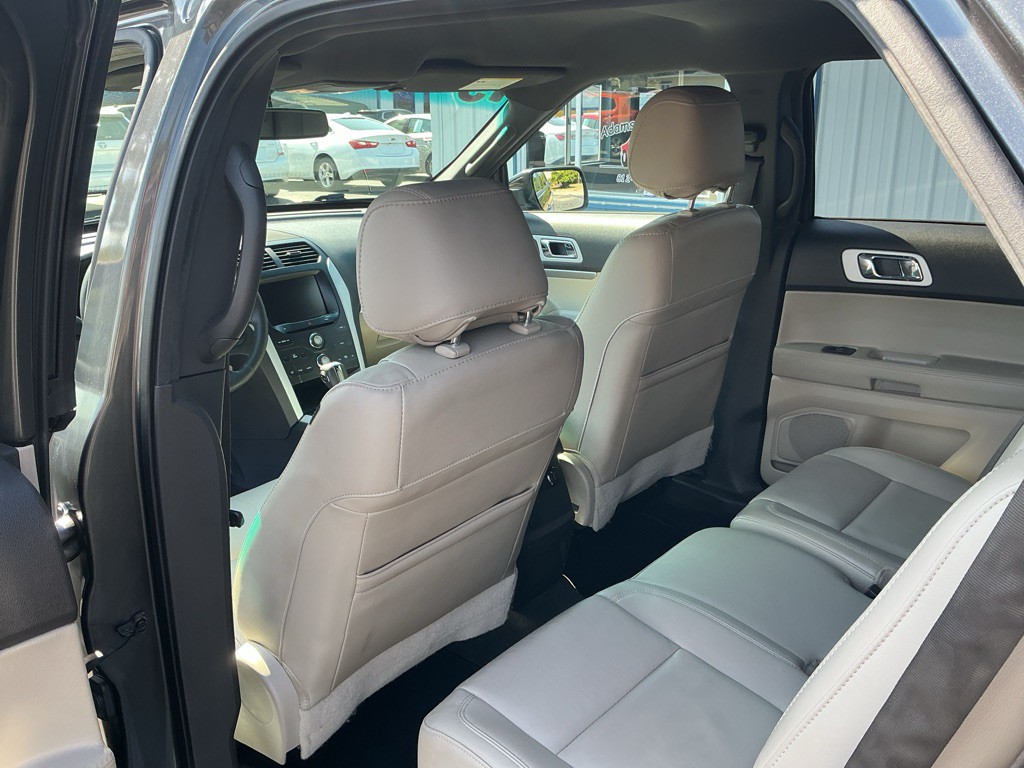 2015 Ford Explorer Image 11