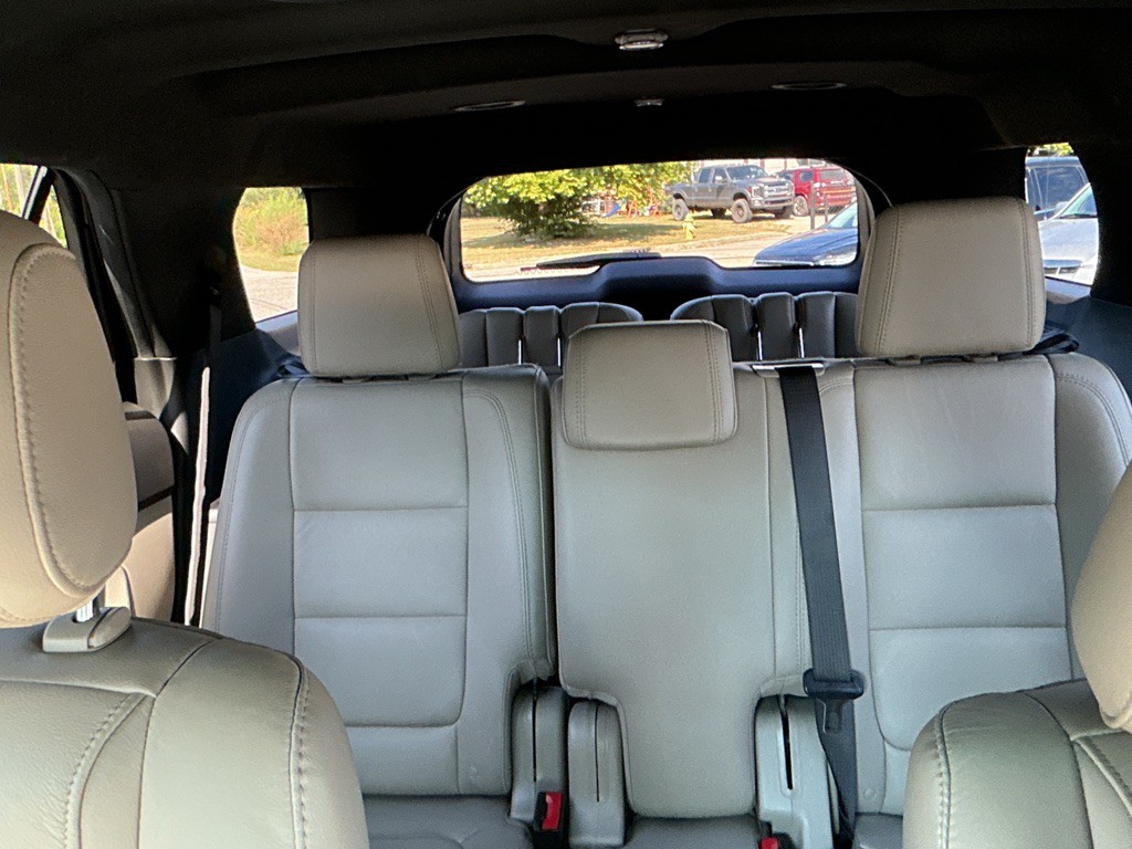 2015 Ford Explorer Image 29