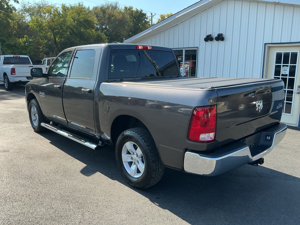 2023 RAM 1500 Image 2