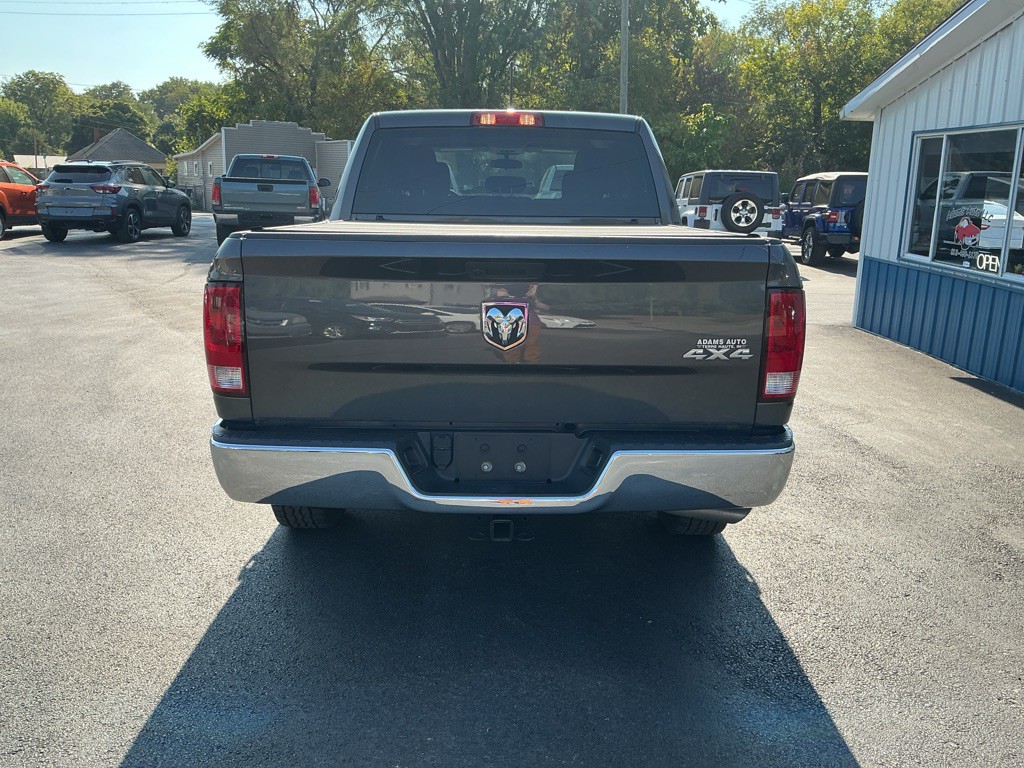 2023 RAM 1500 Image 3