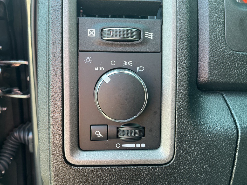 2023 RAM 1500 Image 15