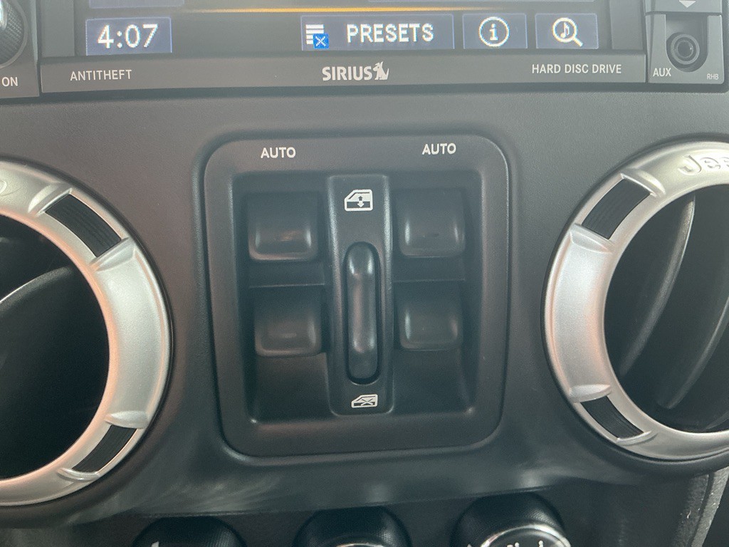 2014 Jeep Wrangler Unlimited Image 20