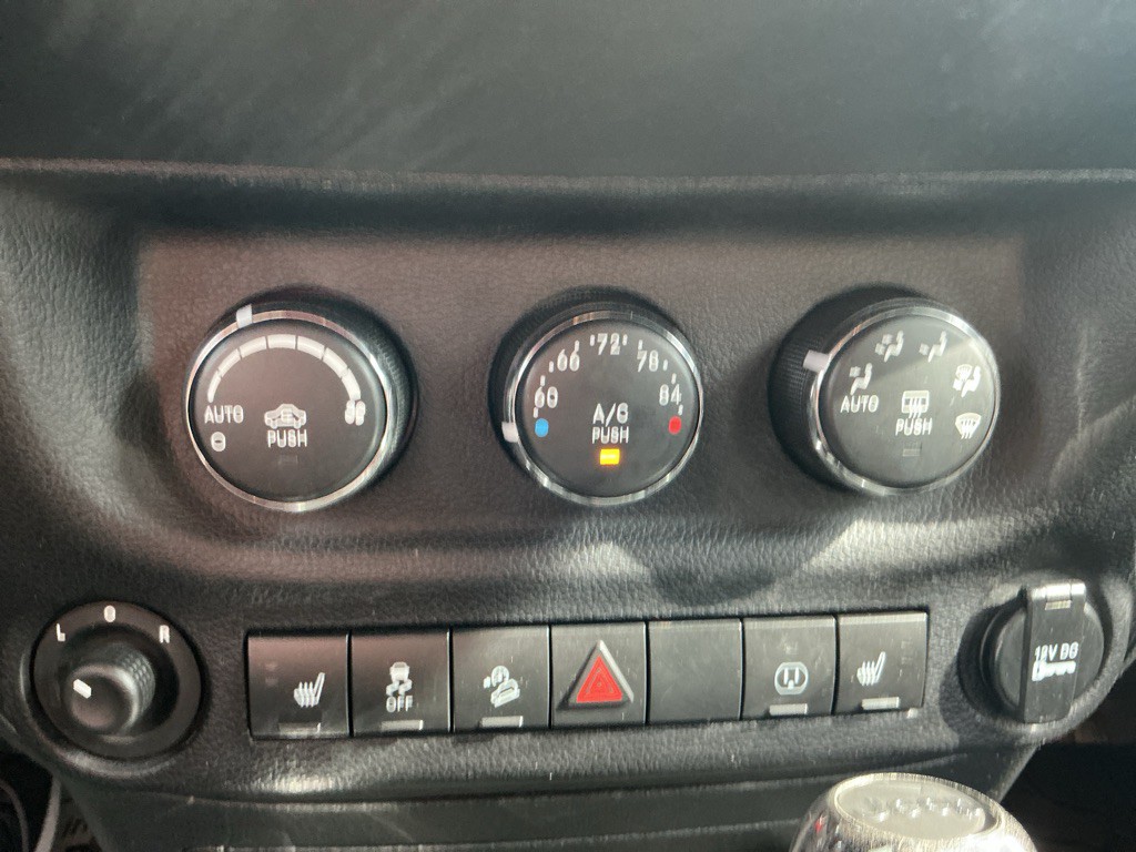 2014 Jeep Wrangler Unlimited Image 21
