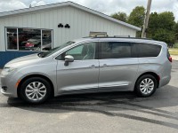 Image for 2017 Chrysler Pacifica Touring L ID: 6871718