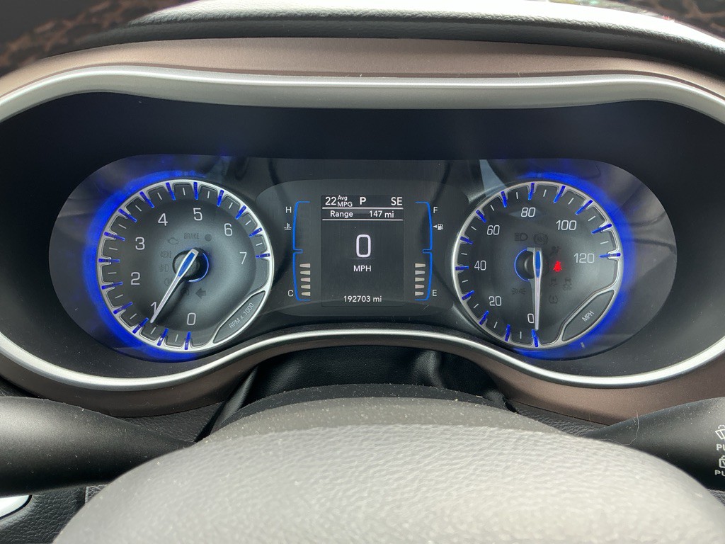 2017 Chrysler Pacifica Image 18