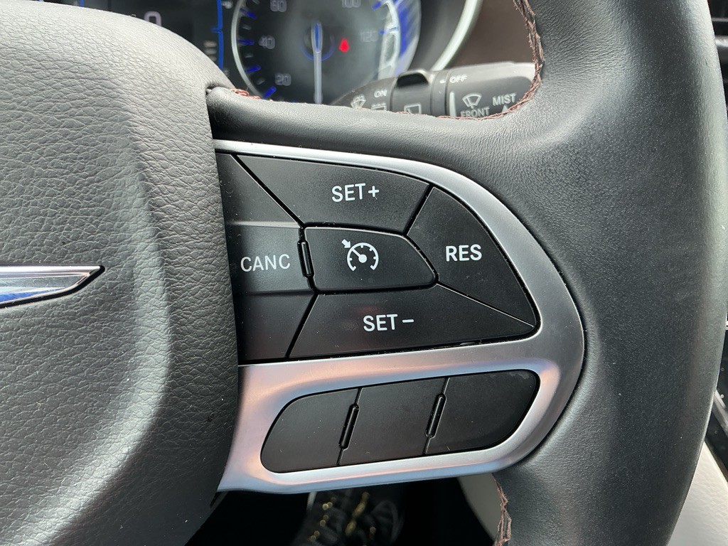 2017 Chrysler Pacifica Image 20
