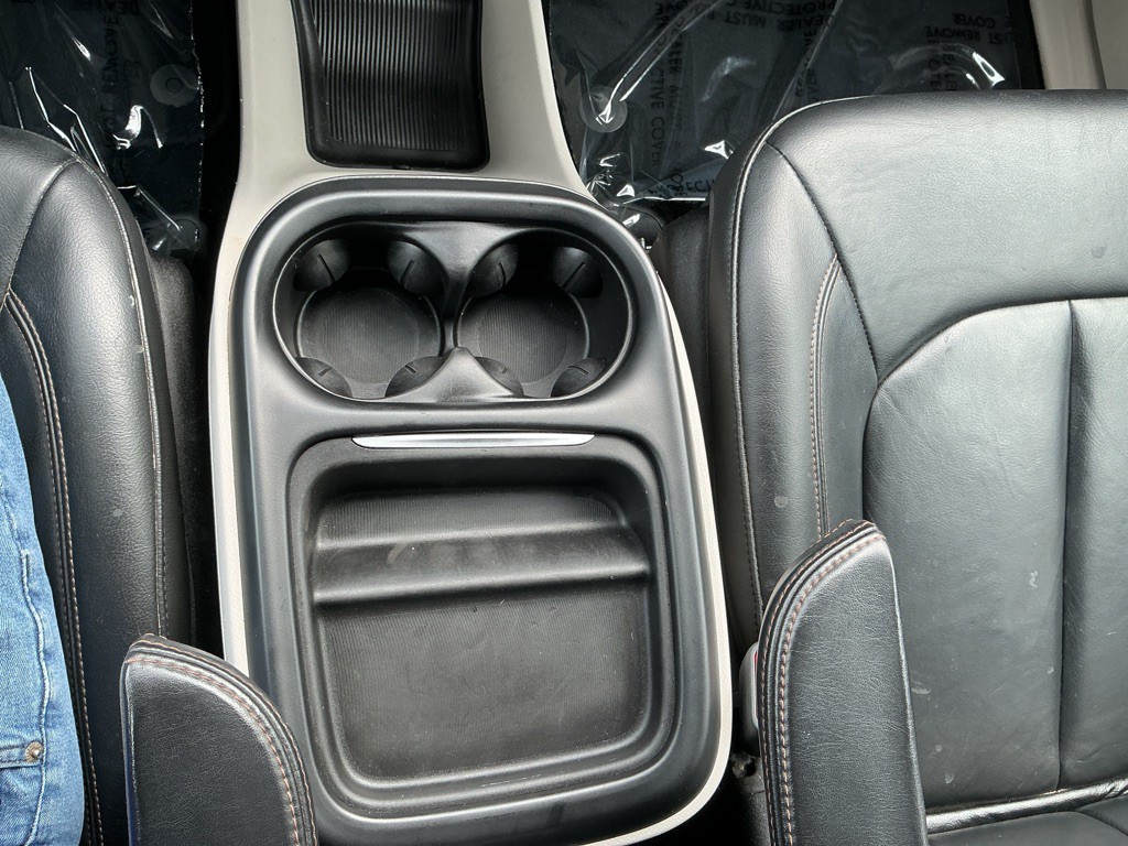 2017 Chrysler Pacifica Image 27