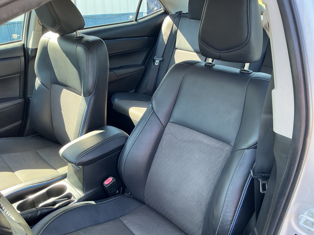 2017 Toyota Corolla Image 9