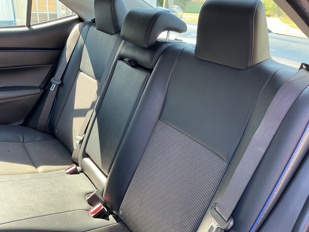 2017 Toyota Corolla Image 12