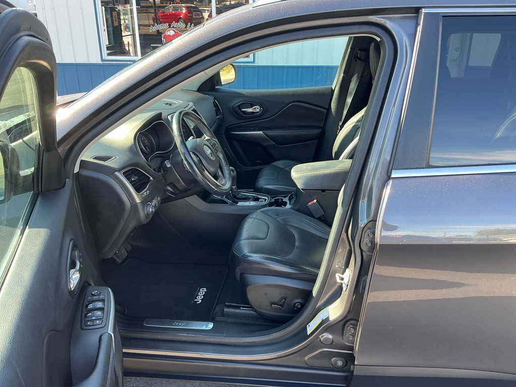 2019 Jeep Cherokee Image 7