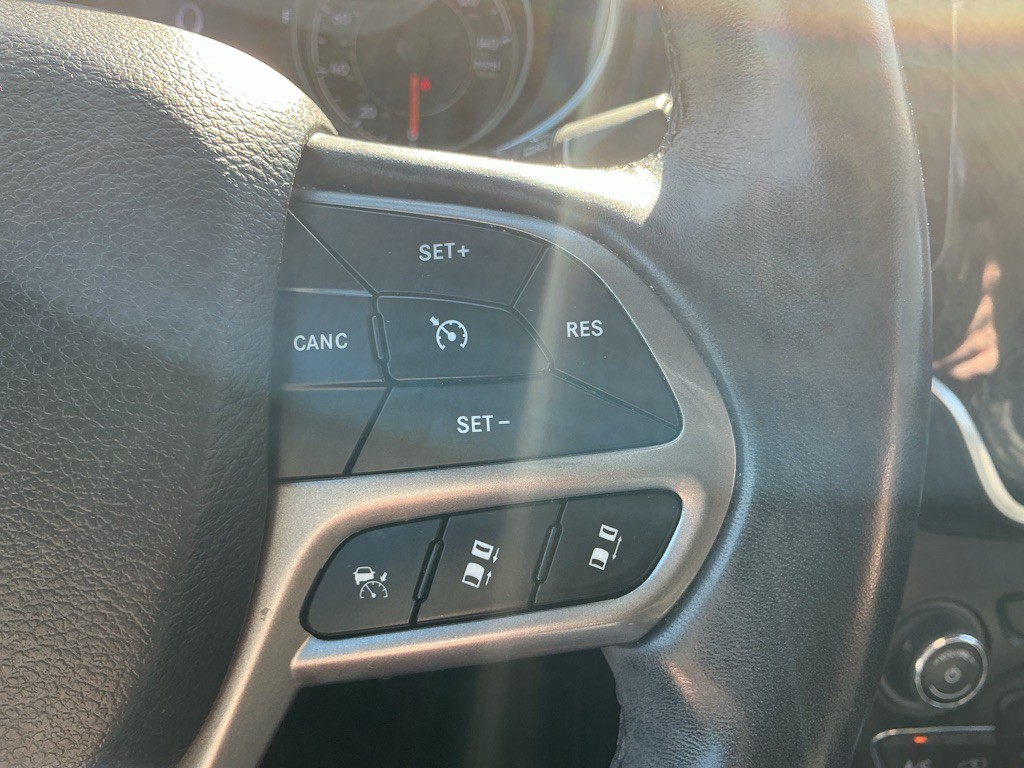 2019 Jeep Cherokee Image 18